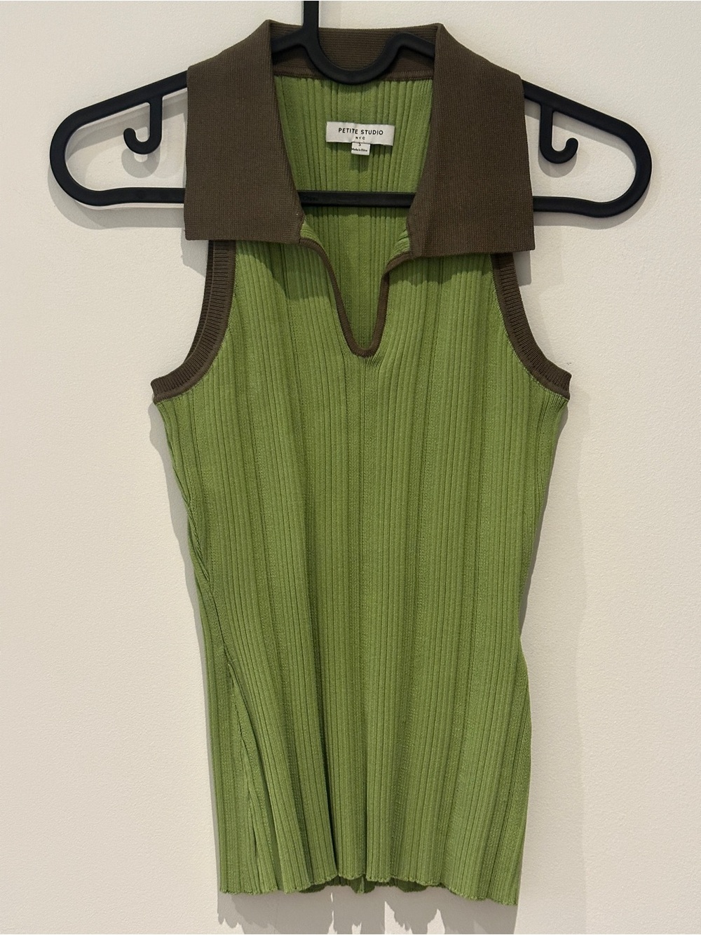 NWOT - Petite Studio Green Ribbed Sleeveless Polo Tank with Brown Collar